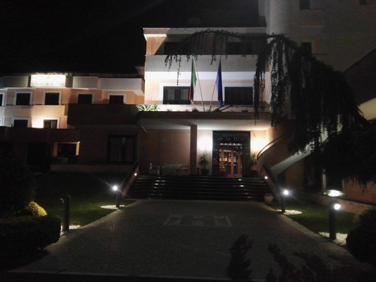 Hotel De La Ville & Centro Congressi Benevento Exterior photo